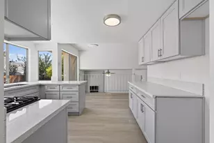 7725 McMullen Way, Sacramento, CA 95828 - Photo 11