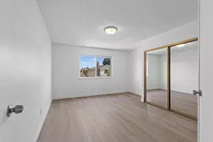 7725 McMullen Way, Sacramento, CA 95828 - Photo 23