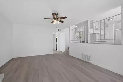 7725 McMullen Way, Sacramento, CA 95828 - Photo 21