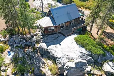 100 S Yuba Drive, Soda Springs, CA 95724 - Photo 5