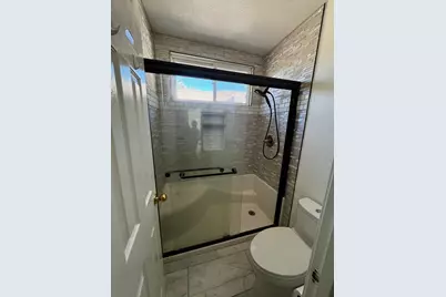 8284 Oakbark Court, Elk Grove, CA 95758 - Photo 15
