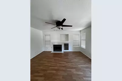 8284 Oakbark Court, Elk Grove, CA 95758 - Photo 11
