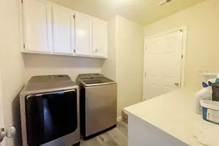 8668 Gossamer Way, Elk Grove, CA 95624 - Photo 17