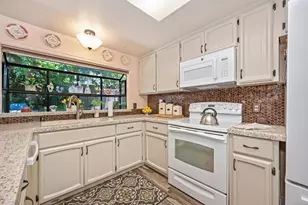 8025 Doral Ct, Citrus Heights, CA 95610 - Photo 5