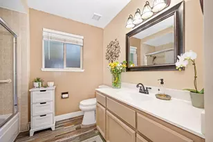 8025 Doral Ct, Citrus Heights, CA 95610 - Photo 19
