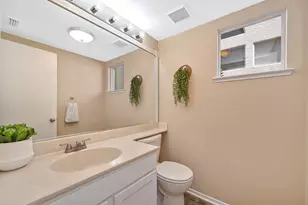 8749 White Cedar Ln, Elk Grove, CA 95758 - Photo 13