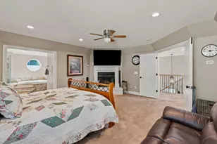 9075 Doncaster Ct, Elk Grove, CA 95624 - Photo 21
