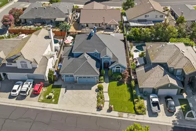 9075 Doncaster Court, Elk Grove, CA 95624 - Photo 41