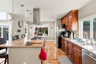 9075 Doncaster Ct, Elk Grove, CA 95624 - Photo 17