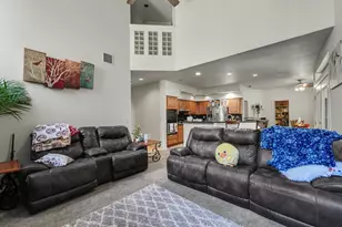 8662 Bluefield Way, Sacramento, CA 95823 - Photo 15