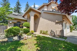 8662 Bluefield Way, Sacramento, CA 95823 - Photo 5