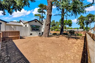 131 Loma Vista Way, Modesto, CA 95354 - Photo 3