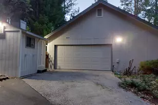 25705 Creekside Dr, Pioneer, CA 95666 - Photo 13