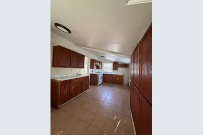 421 E Wyandotte Street, Stockton, CA 95204 - Photo 7