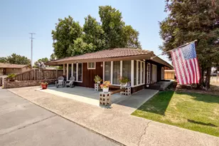 1415 Oklahoma Ave, Escalon, CA 95320 - Photo 1