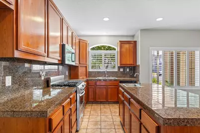 1343 Primavera Avenue, Manteca, CA 95336 - Photo 17
