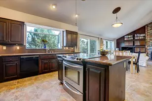 11594 Madrone Ct, Auburn, CA 95602 - Photo 21