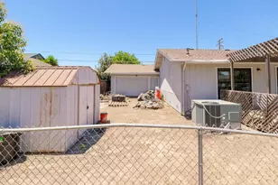 428 N Western Ave, Waterford, CA 95386 - Photo 29