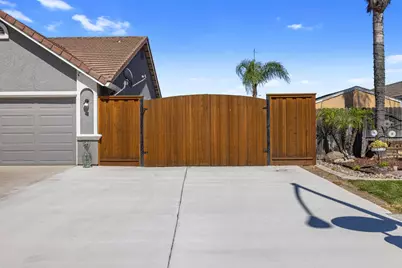 1614 7th Street, Hughson, CA 95326 - Photo 3