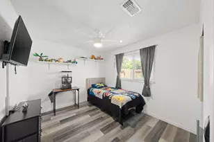 39 Del Vista Cir, Sacramento, CA 95823 - Photo 19