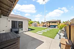 39 Del Vista Cir, Sacramento, CA 95823 - Photo 7