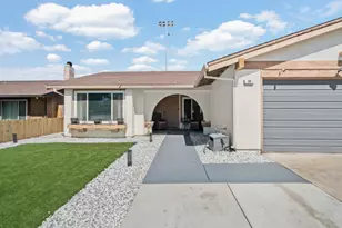 39 Del Vista Cir, Sacramento, CA 95823 - Photo 5