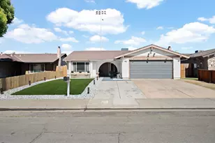 39 Del Vista Cir, Sacramento, CA 95823 - Photo 11