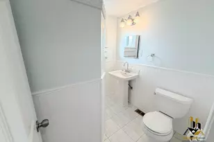 2116 Waterford Rd, Sacramento, CA 95815 - Photo 11
