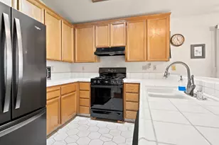 4663 Cayman Ct, Stockton, CA 95210 - Photo 17
