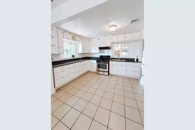 3023 Harris Avenue, Stockton, CA 95206 - Photo 11