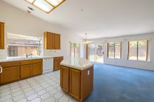 10088 River Falls Cir, Stockton, CA 95209 - Photo 11