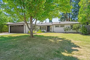 4704 Bowerwood Dr, Carmichael, CA 95608 - Photo 3