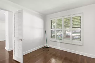1310 Commons Dr, Sacramento, CA 95825 - Photo 5