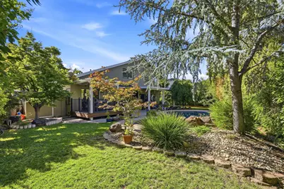 8804 Bradbury Court, Elk Grove, CA 95624 - Photo 37