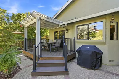 8804 Bradbury Court, Elk Grove, CA 95624 - Photo 31