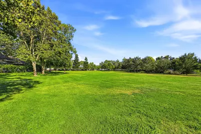 8804 Bradbury Court, Elk Grove, CA 95624 - Photo 41