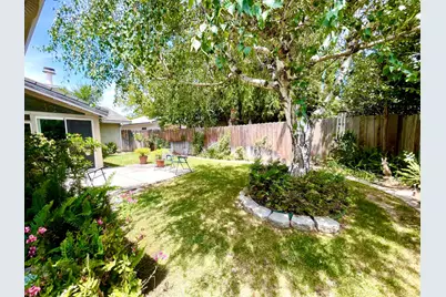 2052 Del Rio Drive, Stockton, CA 95204 - Photo 27