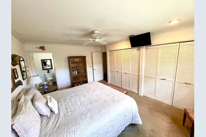 2052 Del Rio Drive, Stockton, CA 95204 - Photo 17