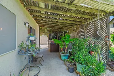 9843 Spindrift Way, Stockton, CA 95209 - Photo 5