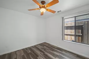 2504 Spring Water Dr, Modesto, CA 95355 - Photo 19
