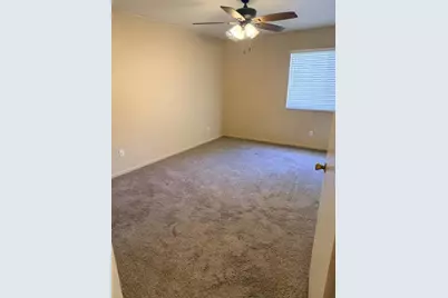 8657 Golden Sage Dr, Elk Grove, CA 95624 - Photo 5