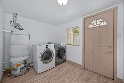 1825 Roy Avenue, Sacramento, CA 95815 - Photo 17