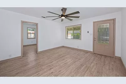 1825 Roy Avenue, Sacramento, CA 95815 - Photo 7