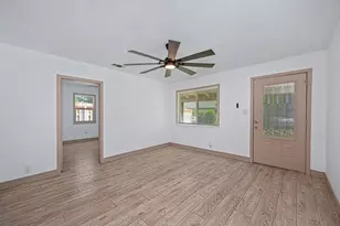 1825 Roy Ave, Sacramento, CA 95815 - Photo 7