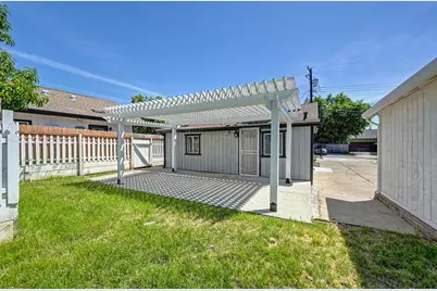 1825 Roy Avenue, Sacramento, CA 95815 - Photo 21
