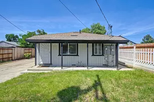 1825 Roy Ave, Sacramento, CA 95815 - Photo 3