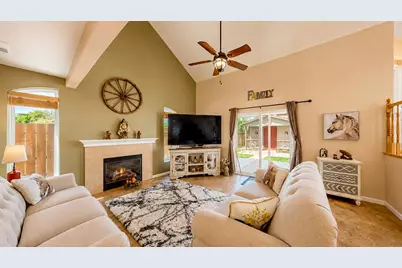 751 Savignon Blanc Court, Los Banos, CA 93635 - Photo 17