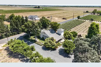 10112 E Woodbridge Road, Acampo, CA 95220 - Photo 9
