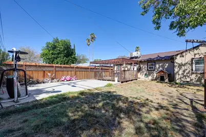 2660 23rd Avenue, Sacramento, CA 95820 - Photo 19