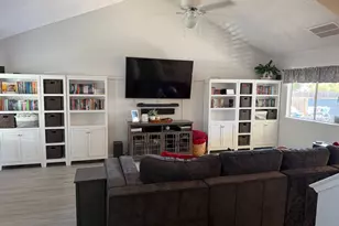 8665 N Cedar Ave, Fresno, CA 93720 - Photo 5